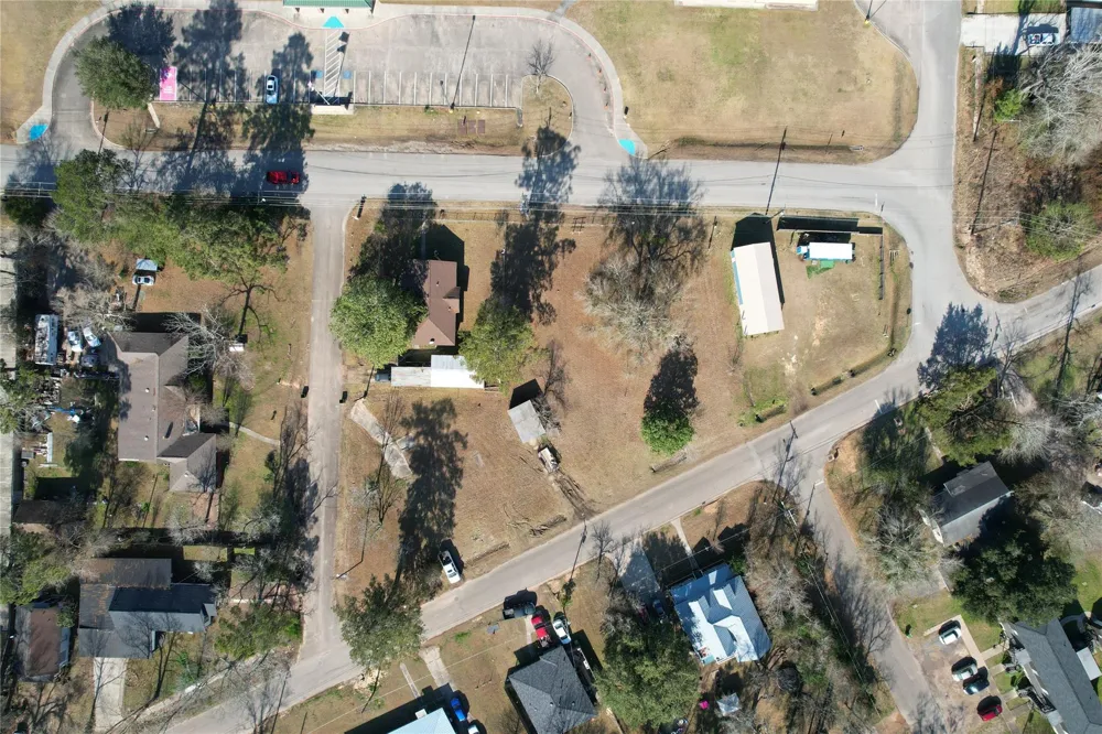 303 Southline Street Cleveland, TX 77327