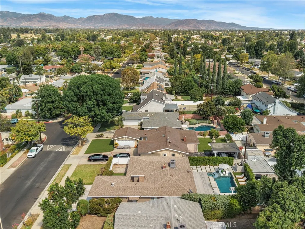 16512 Tupper North Hills, CA 91343