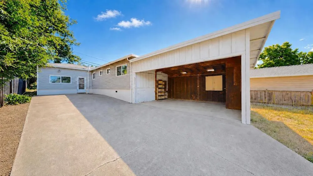 324 Military Benicia, CA 94510