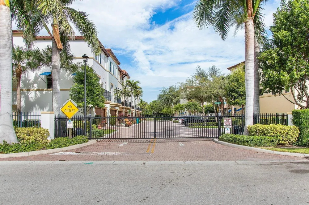 3281 Estancia Lane Boynton Beach, FL 33435