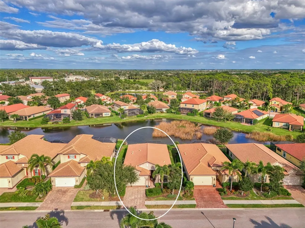 1050 BLUFFWOOD DRIVE Nokomis, FL 34275