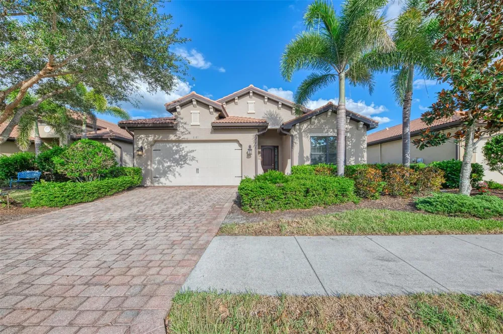 1050 BLUFFWOOD DRIVE Nokomis, FL 34275