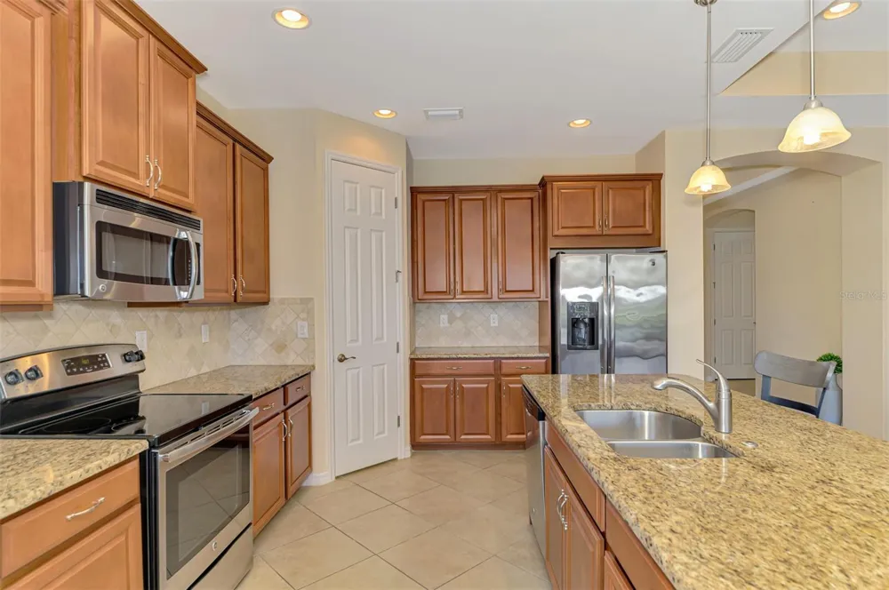 1050 BLUFFWOOD DRIVE Nokomis, FL 34275
