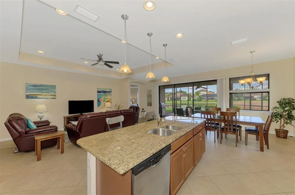 1050 BLUFFWOOD DRIVE Nokomis, FL 34275