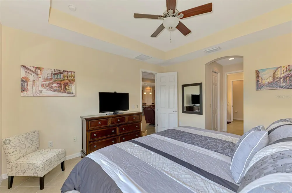 1050 BLUFFWOOD DRIVE Nokomis, FL 34275