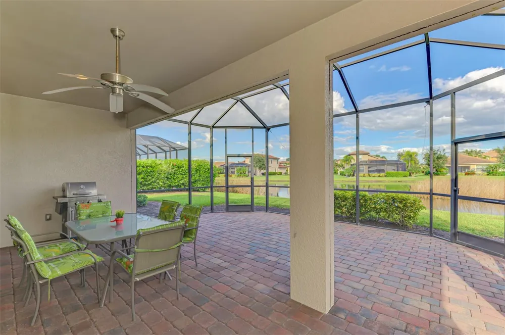 1050 BLUFFWOOD DRIVE Nokomis, FL 34275