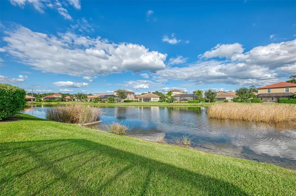 1050 BLUFFWOOD DRIVE Nokomis, FL 34275