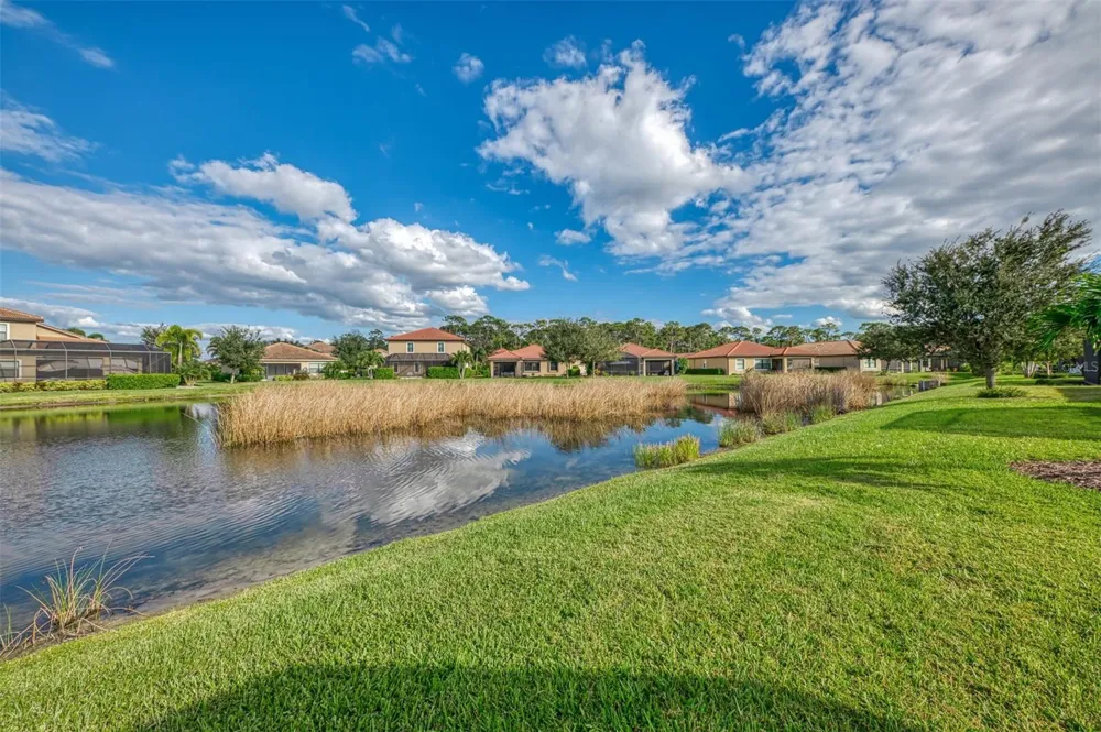 1050 BLUFFWOOD DRIVE Nokomis, FL 34275