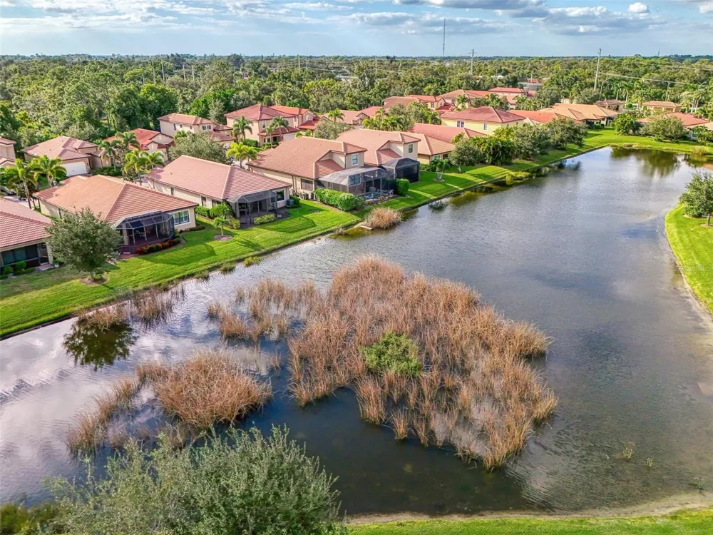 1050 BLUFFWOOD DRIVE Nokomis, FL 34275