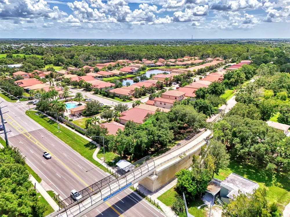 1050 BLUFFWOOD DRIVE Nokomis, FL 34275