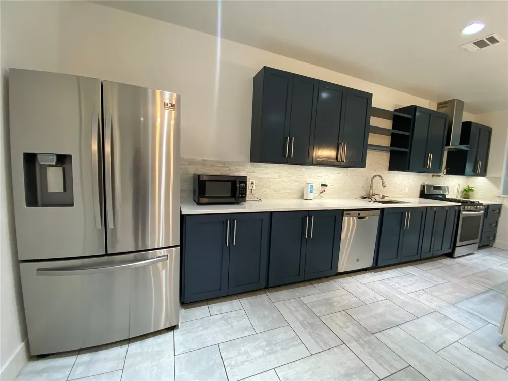 134 W Cober Drive Grand Prairie, TX 75051