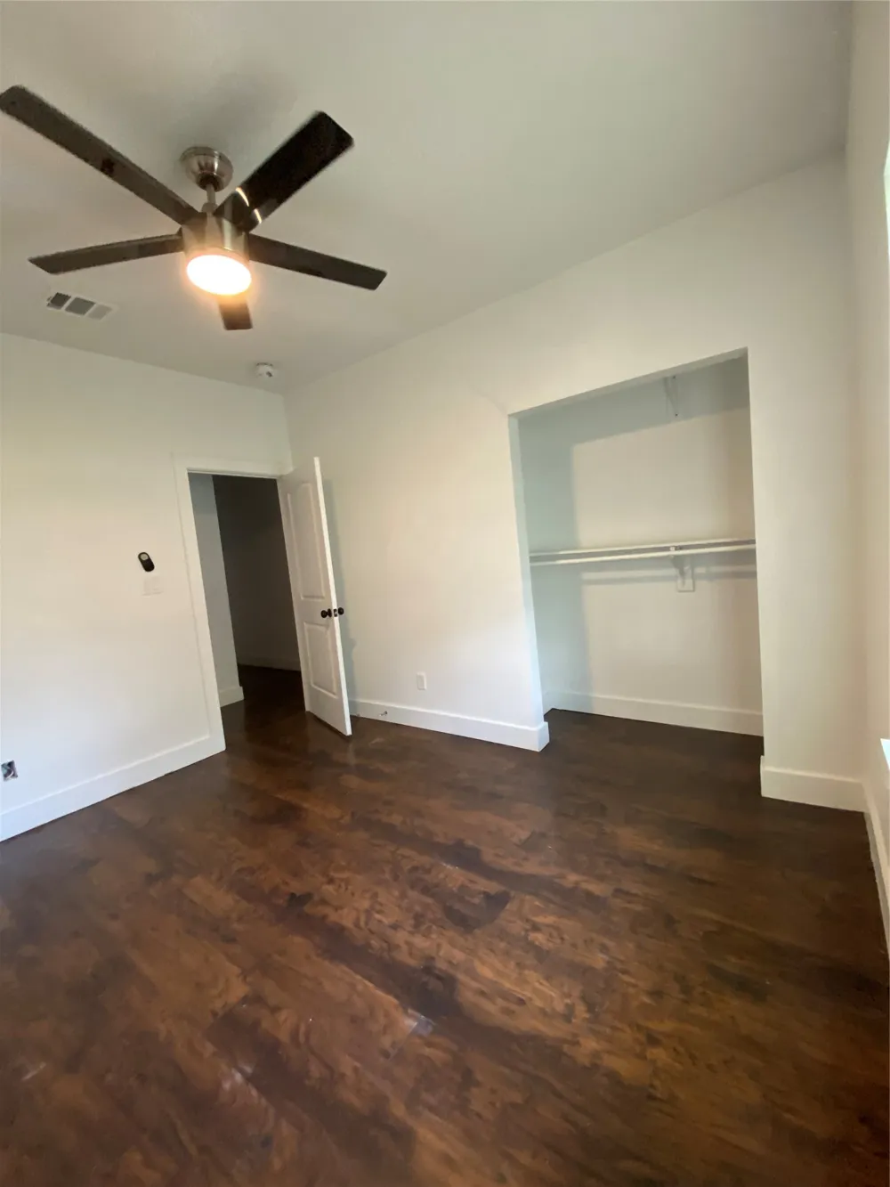134 W Cober Drive Grand Prairie, TX 75051