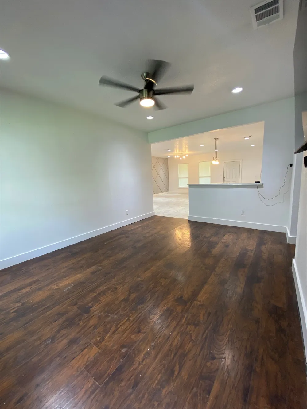 134 W Cober Drive Grand Prairie, TX 75051