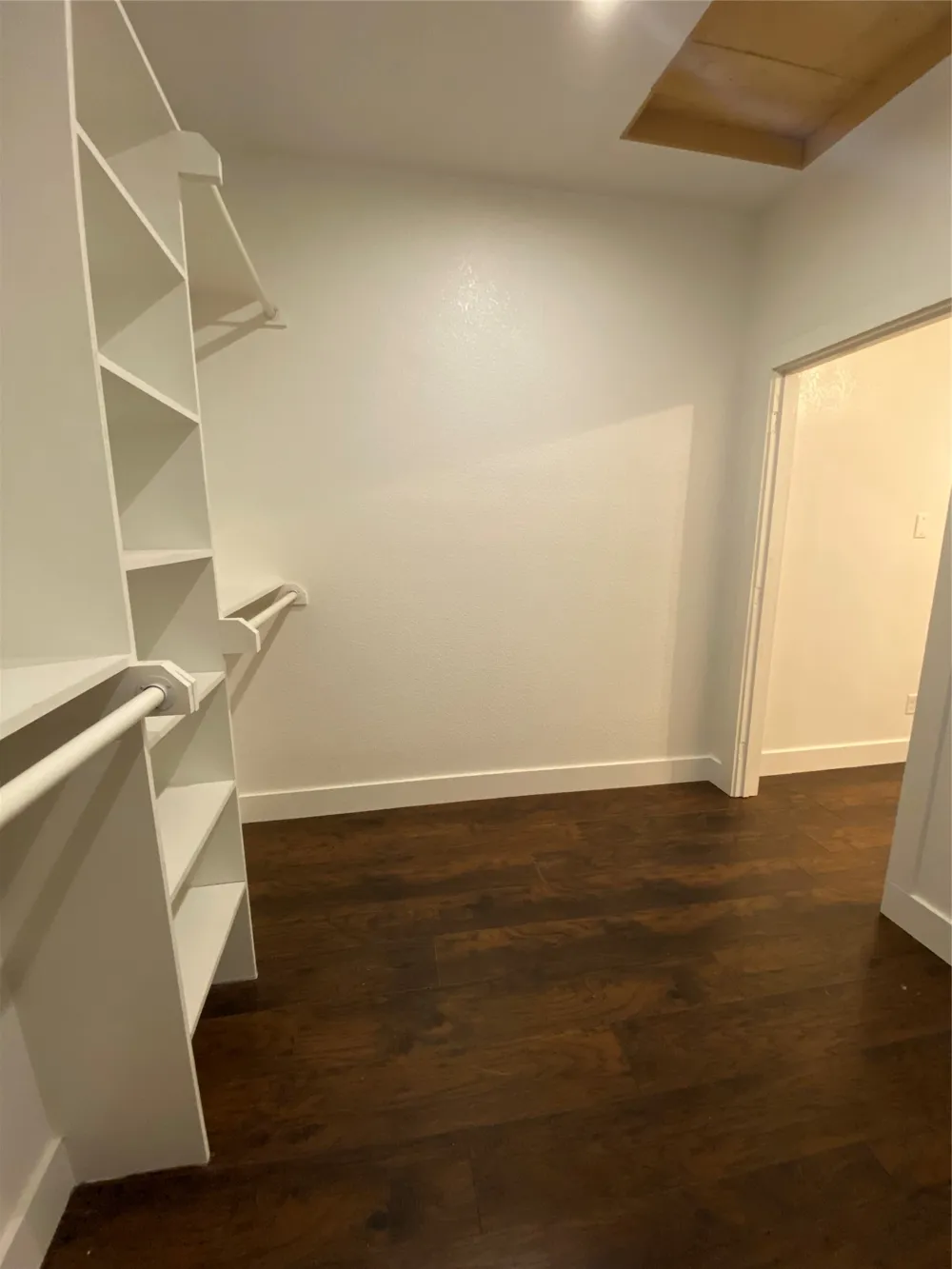 134 W Cober Drive Grand Prairie, TX 75051