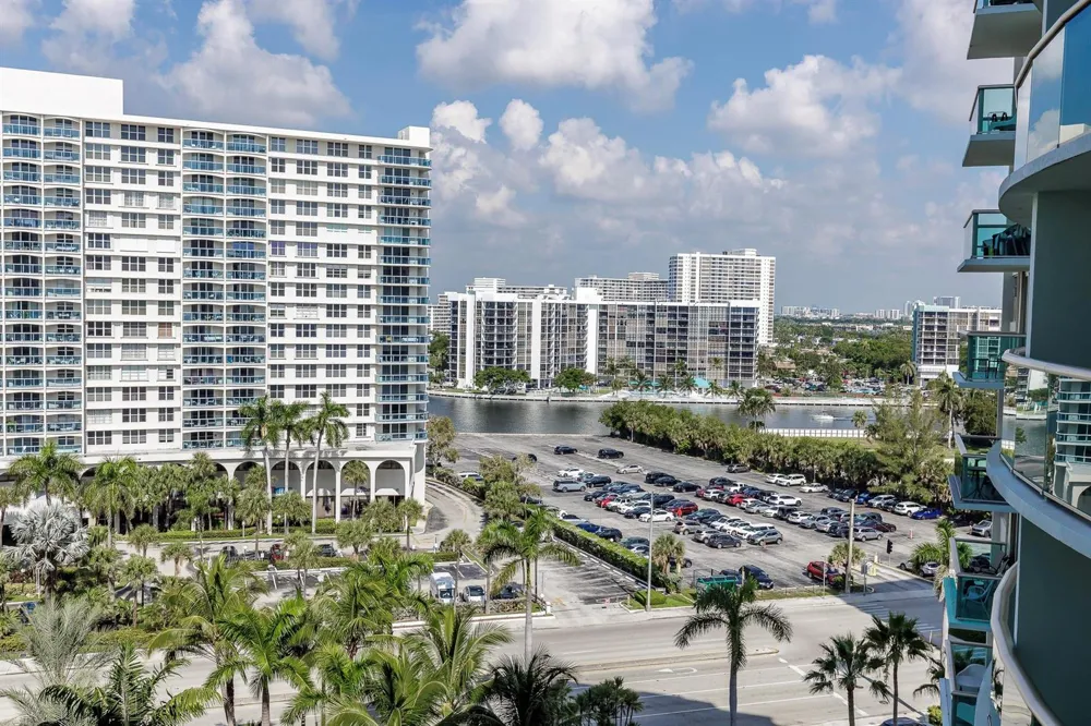 3801 S OCEAN DRIVE #10S Hollywood, FL 33019