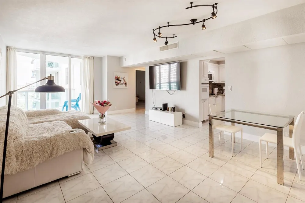 3801 S OCEAN DRIVE #10S Hollywood, FL 33019