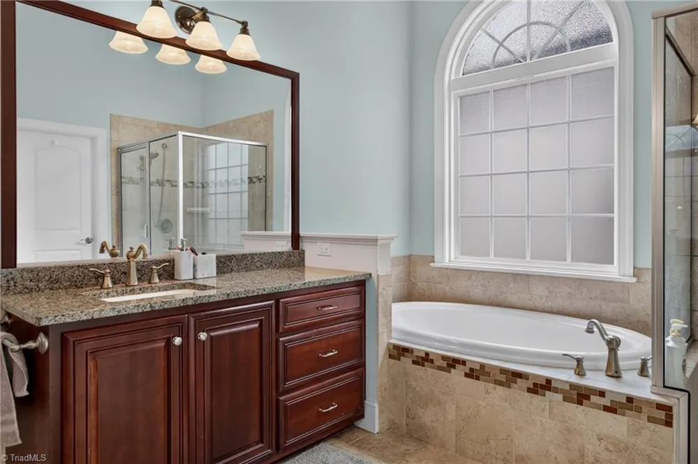4329 Griffins Gate Lane Greensboro, NC 27407