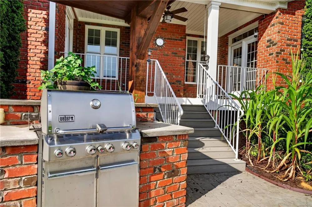 4329 Griffins Gate Lane Greensboro, NC 27407