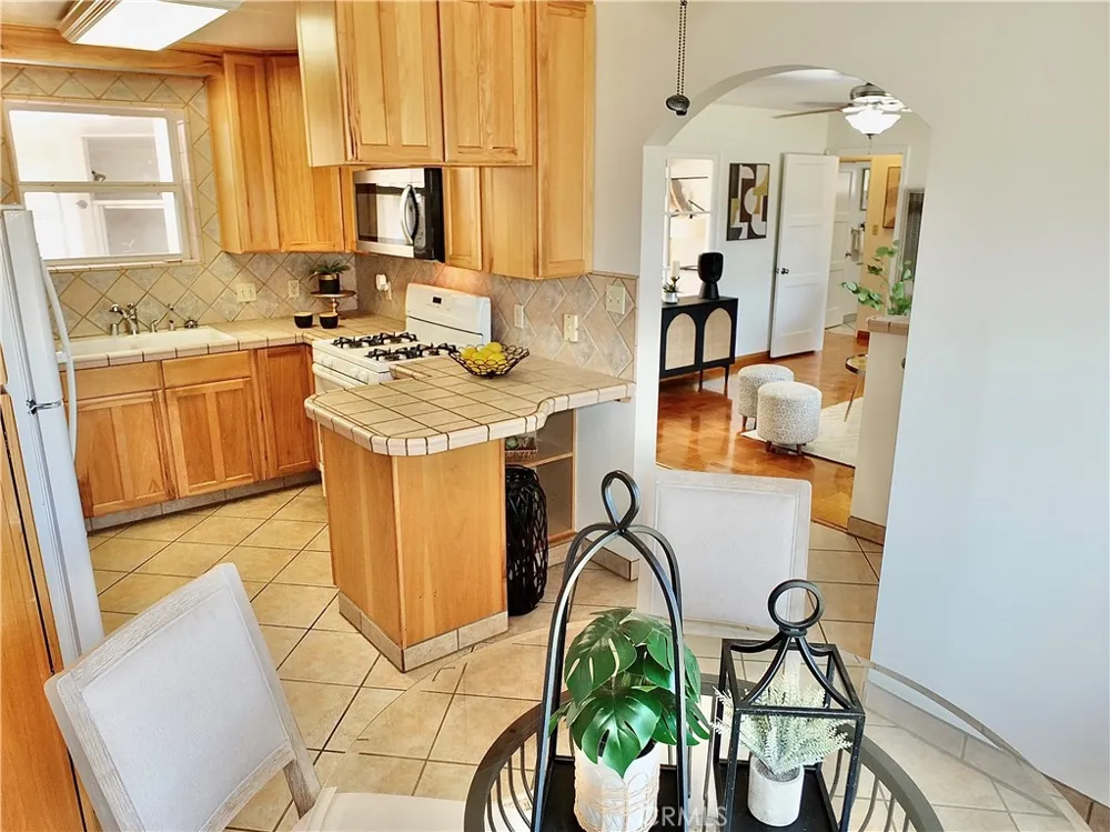 3502 E Allington Street Long Beach, CA 90805