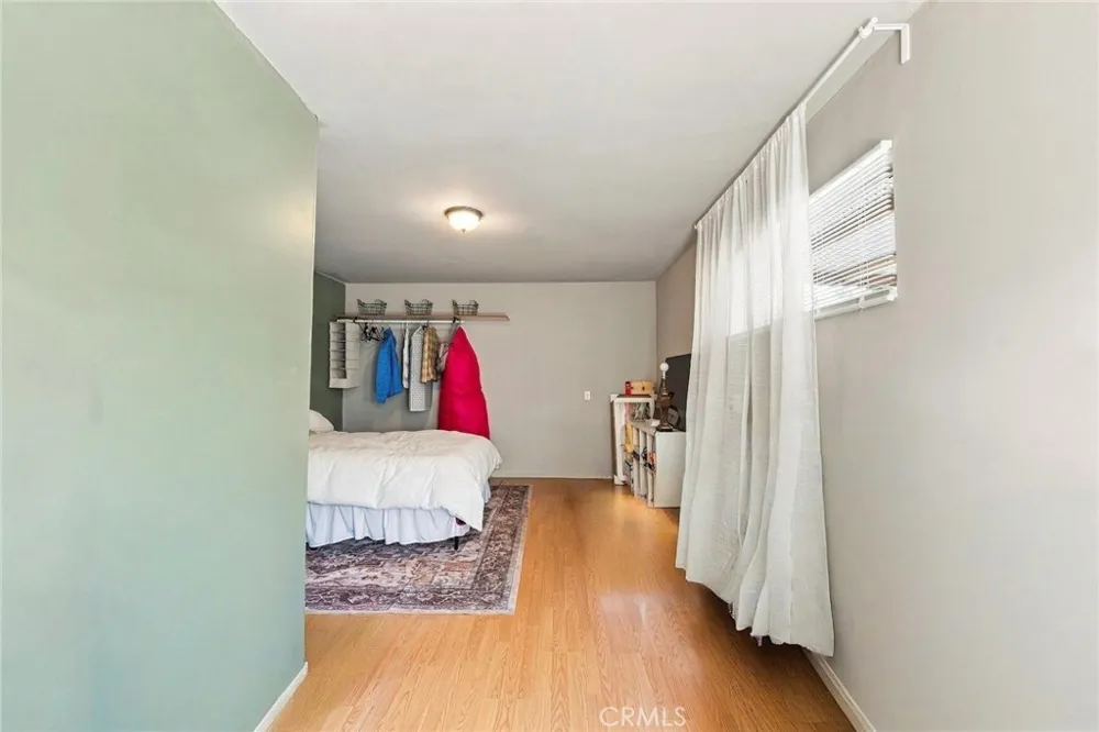 3853 Josephine Lynwood, CA 90262