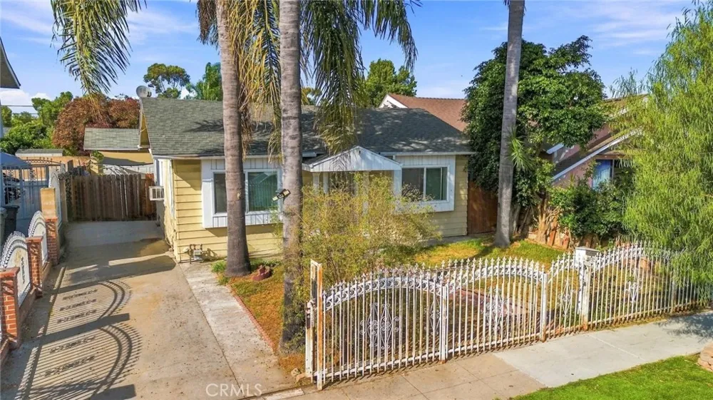 3853 Josephine Lynwood, CA 90262