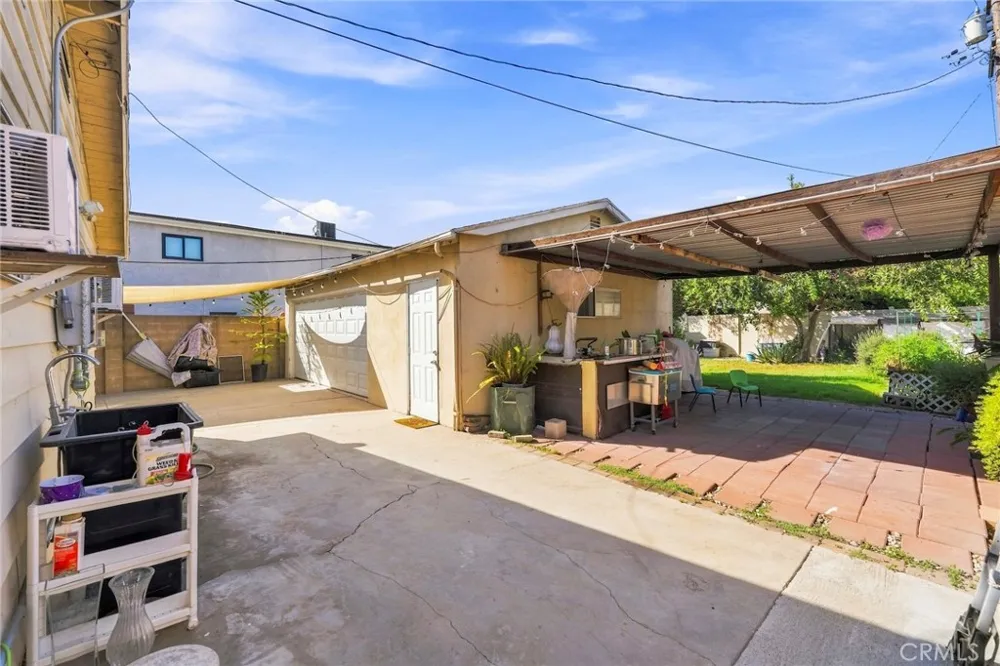 3853 Josephine Lynwood, CA 90262