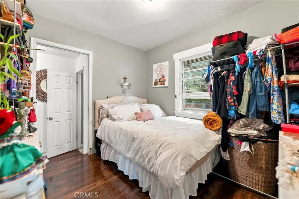 3853 Josephine Lynwood, CA 90262