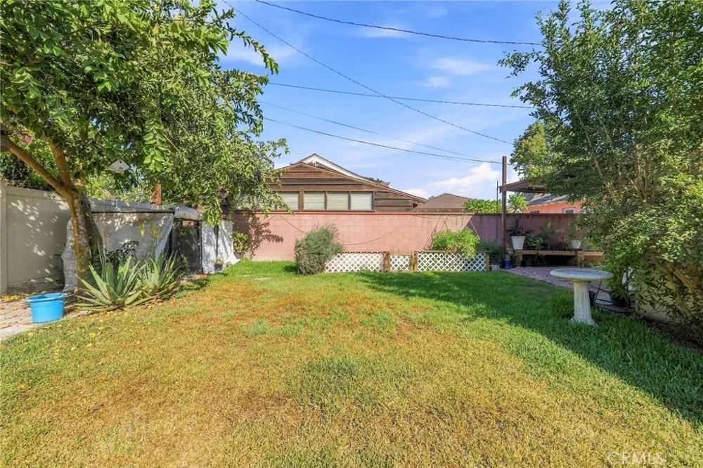 3853 Josephine Lynwood, CA 90262