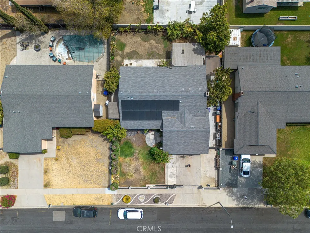 9087 Rosecrest Lane Fontana, CA 92335