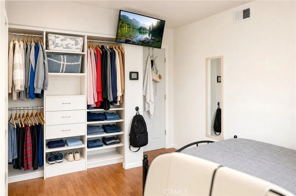 9087 Rosecrest Lane Fontana, CA 92335