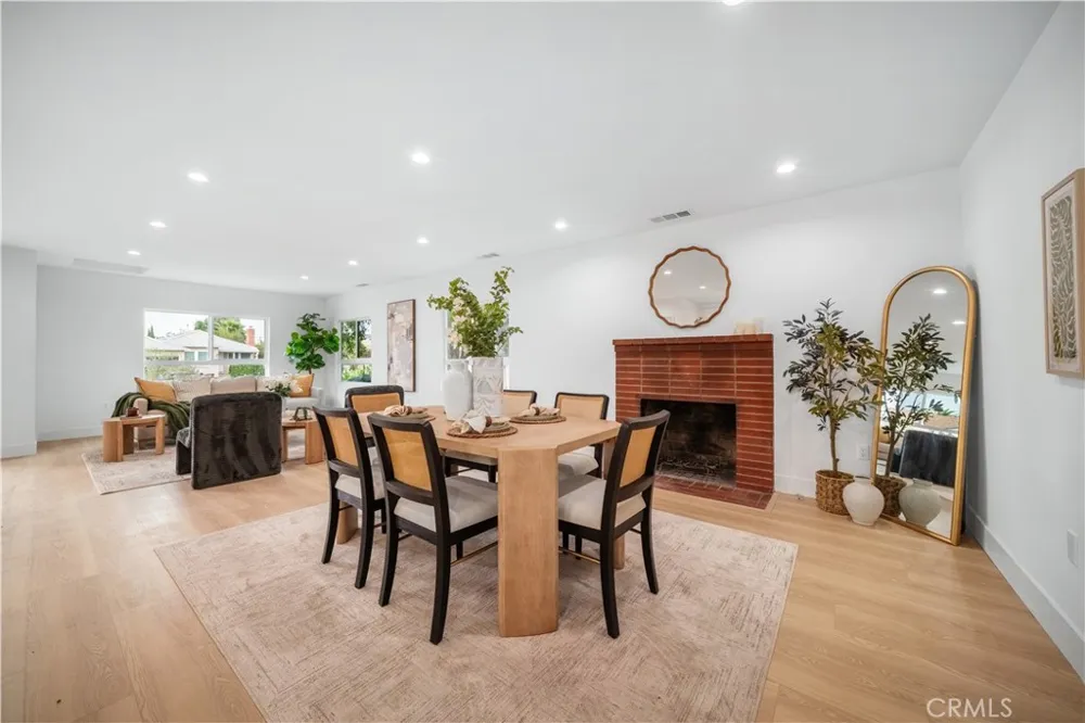 19918 Kittridge Winnetka, CA 91306