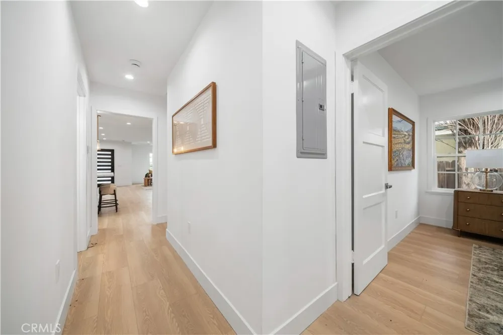 19918 Kittridge Winnetka, CA 91306