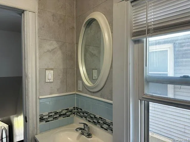 31 Harrison Street #1 Poughkeepsie, NY 12601