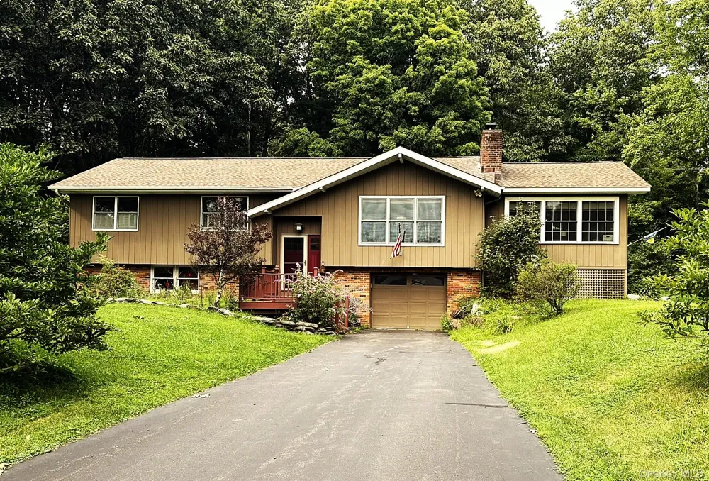 33 Twin Bridges Road Copake, NY 12516