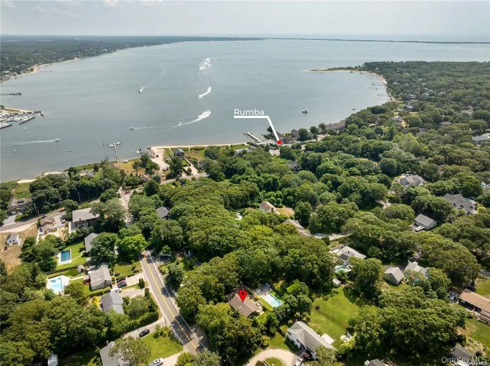 102 Fanning Avenue Hampton Bays, NY 11946