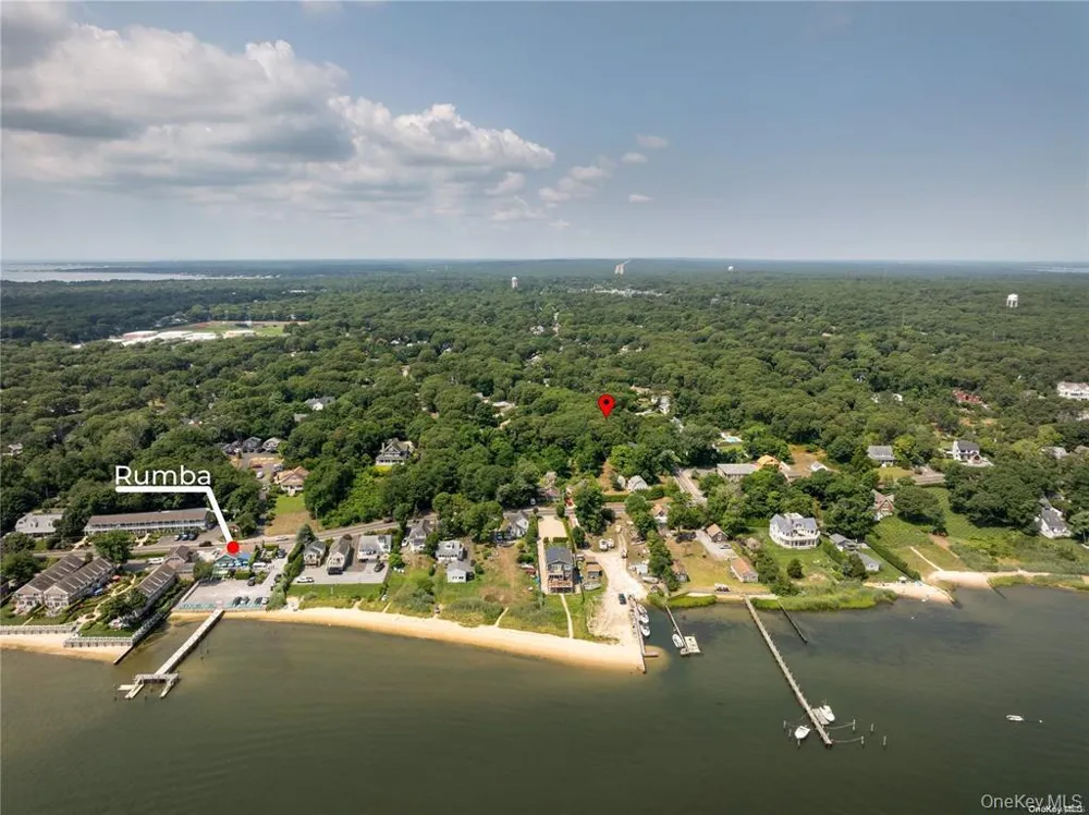 102 Fanning Avenue Hampton Bays, NY 11946