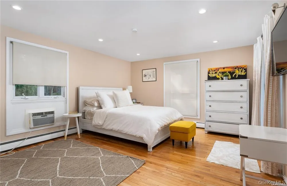 102 Fanning Avenue Hampton Bays, NY 11946