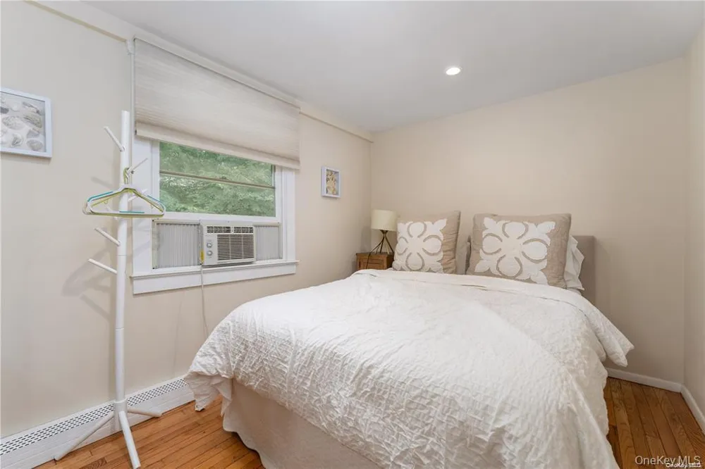 102 Fanning Avenue Hampton Bays, NY 11946