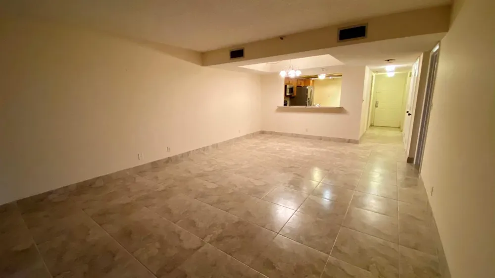 7030 Half Moon Circle #216 Hypoluxo, FL 33462