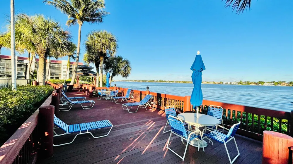 7030 Half Moon Circle #216 Hypoluxo, FL 33462