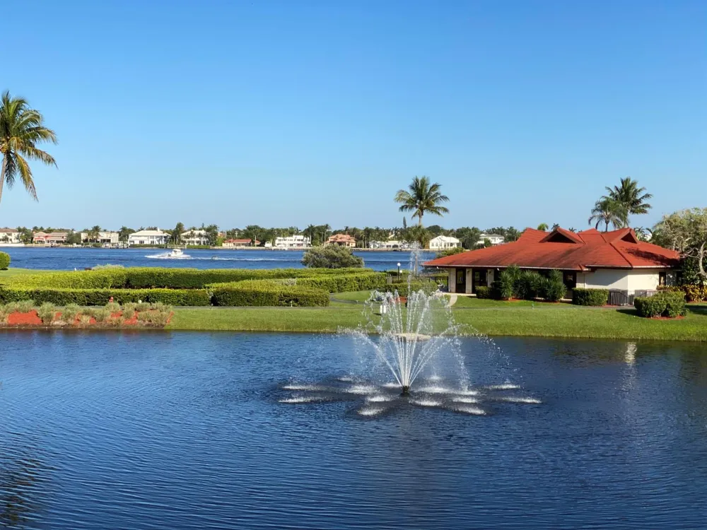 7030 Half Moon Circle #216 Hypoluxo, FL 33462