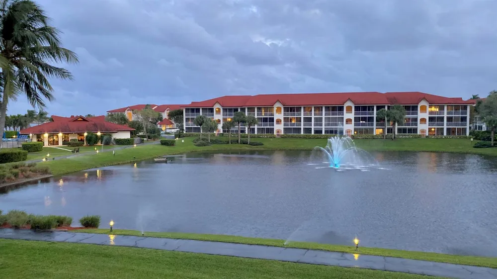7030 Half Moon Circle #216 Hypoluxo, FL 33462