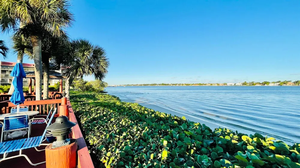 7030 Half Moon Circle #216 Hypoluxo, FL 33462