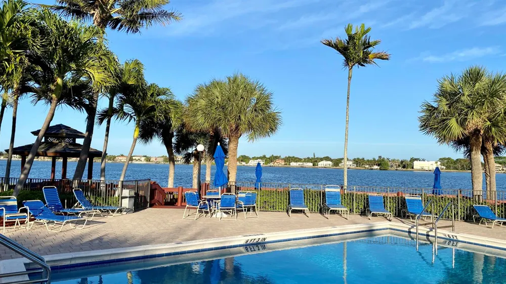 7030 Half Moon Circle #216 Hypoluxo, FL 33462