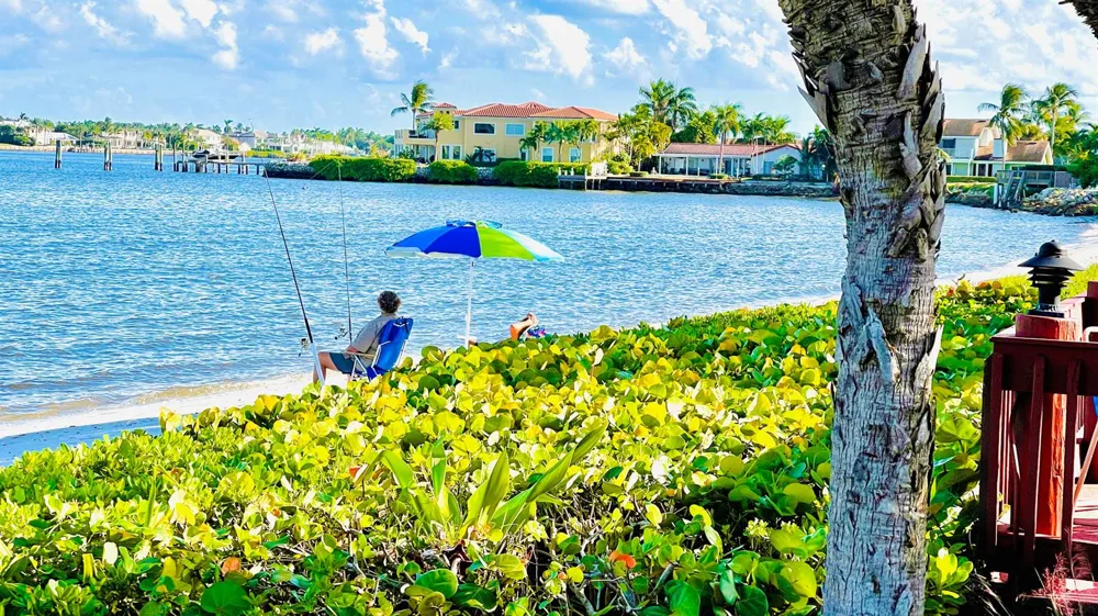 7030 Half Moon Circle #216 Hypoluxo, FL 33462