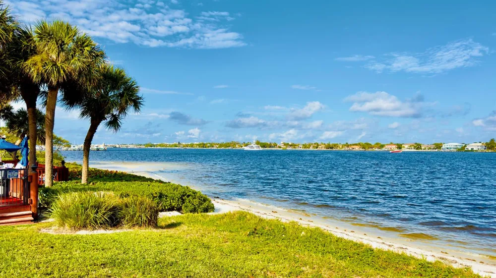7030 Half Moon Circle #216 Hypoluxo, FL 33462