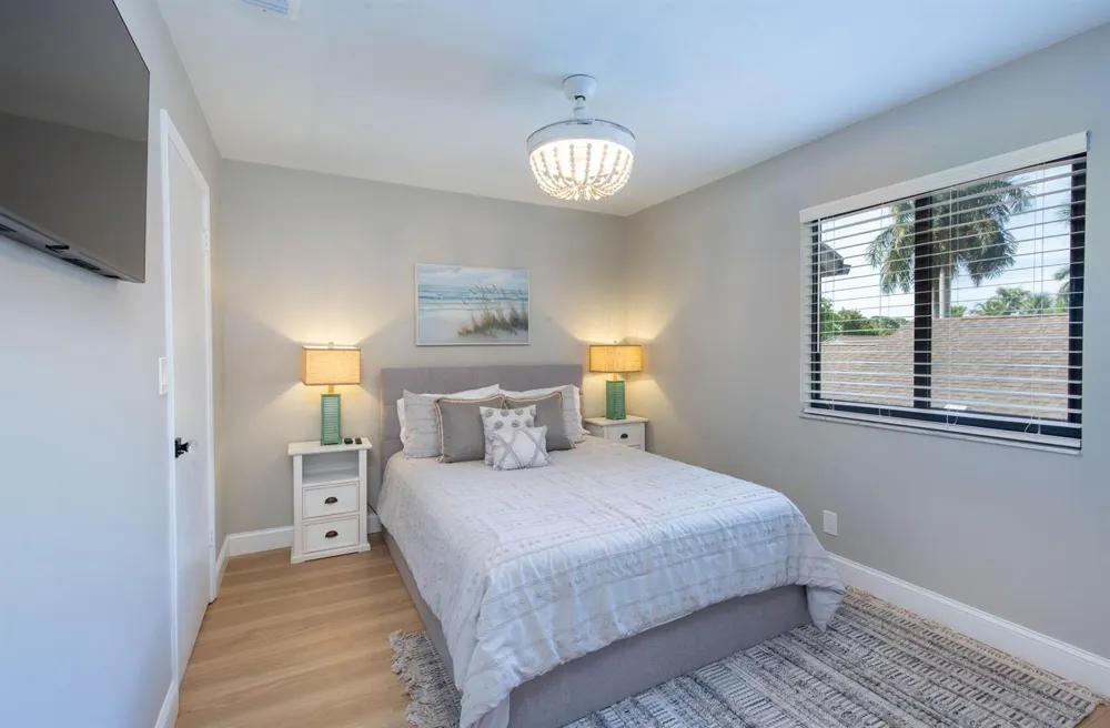 2478 Bedford Mews Drive Wellington, FL 33414