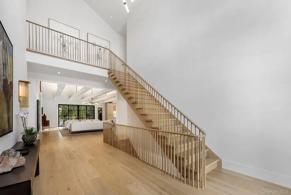9 Schwenks Road Water Mill, NY 11976