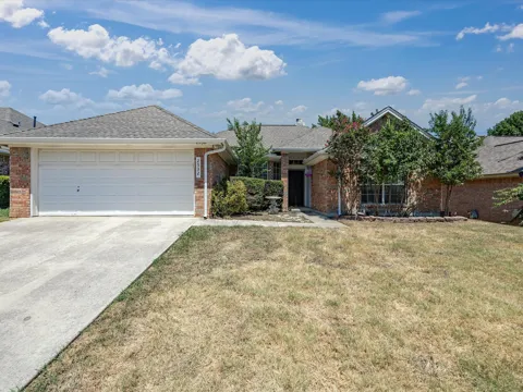 2532 John Drive