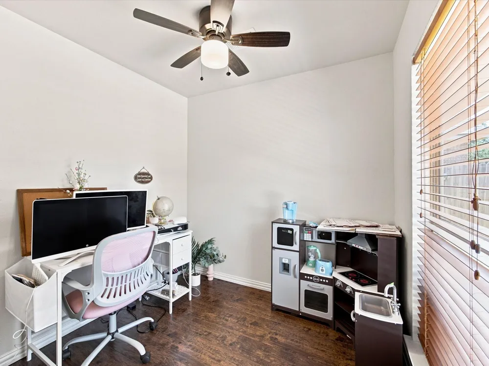 2532 John Drive Denton, TX 76207